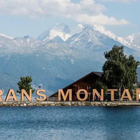 Le San Giorgio - View - Parking Crans-Montana